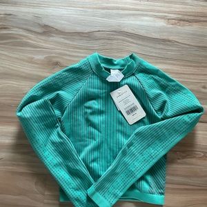 Fabletics long sleeve crop top